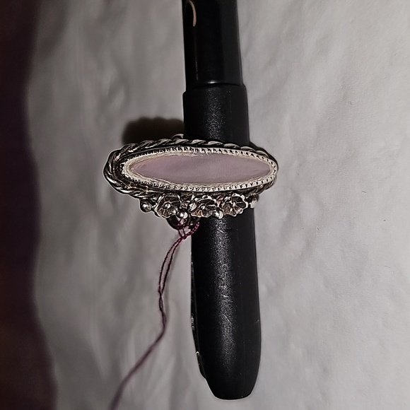 Vintage pink mother of pearl ring - Picture 8 of 8